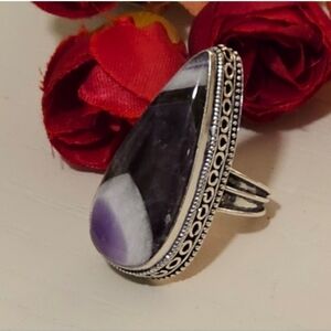 Chevron Amethyst Ring - alleviate stress, anxiety, and emotional turmoil